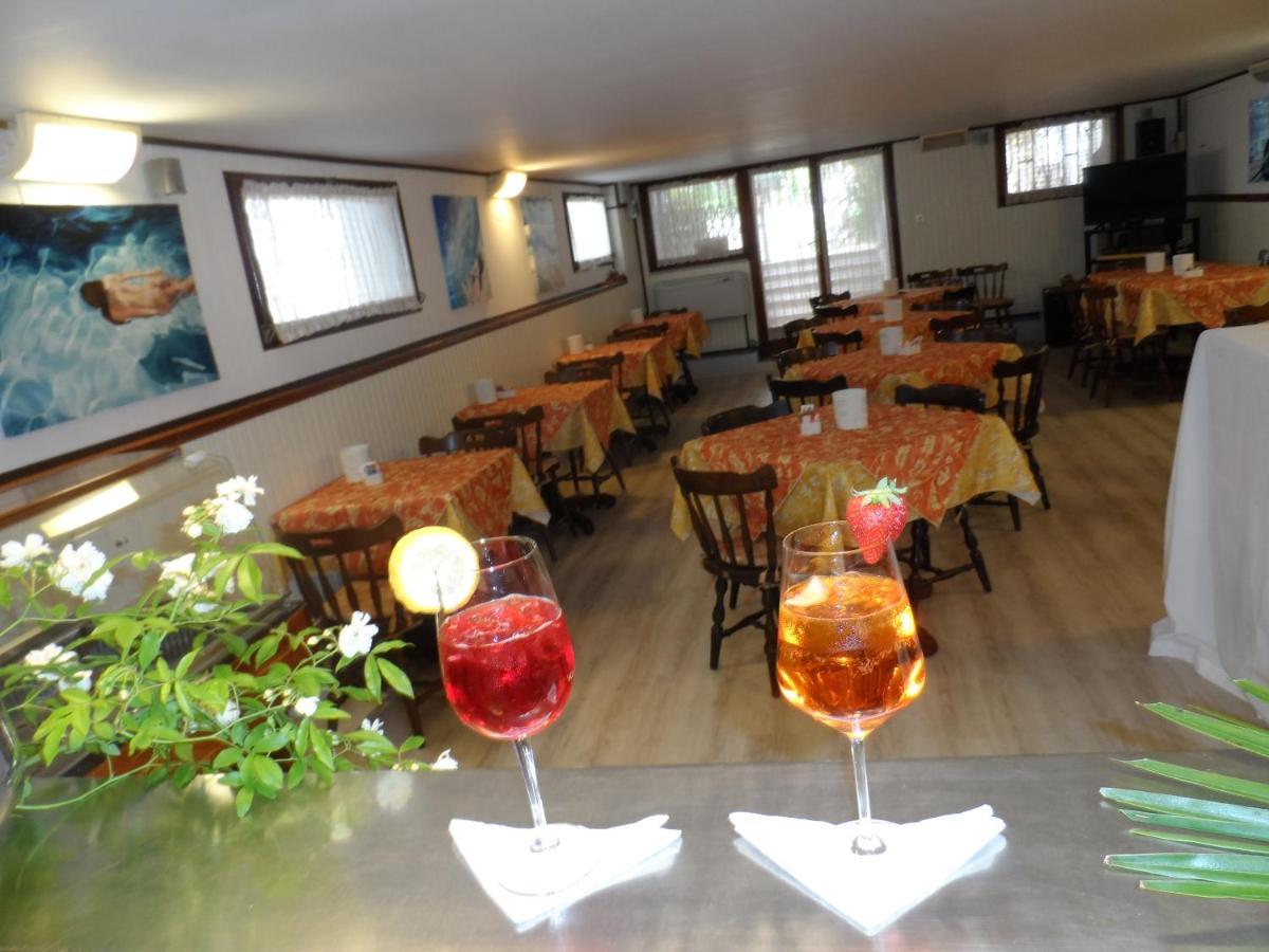 Hotel Selene Milano Marittima Zewnętrze zdjęcie